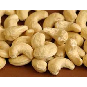 kacang mete / cashew ready stock