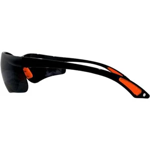 kacamata sport hitam gaya-1