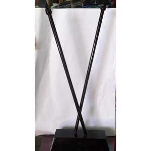 tiang bendera meja kayu 2 tiang-2