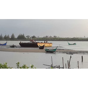 menyewakan tongkang dan tugboat-1