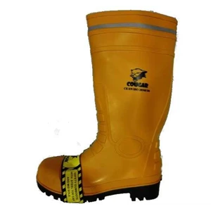 sepatu safety pvc boots cougar