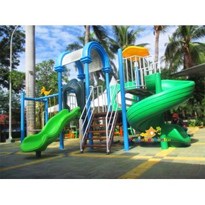 playground besi rumah kayu ancol-1