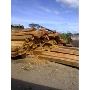 kayu bangkirai