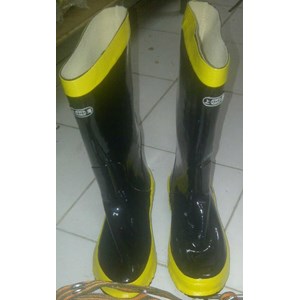 fire rubber boots made in china