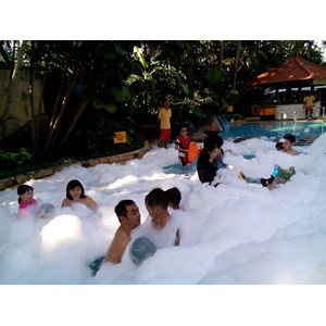 mandi busa seru-2