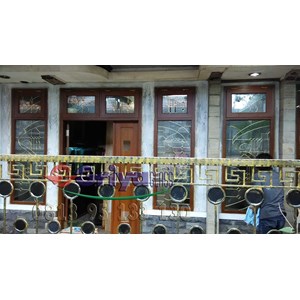 kaca patri kuningan (triple glassed)-1