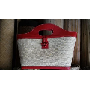 tas rotan bali dengan handle lubang, kulit warna merah - trntlokm-3