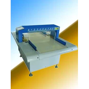 conveyor type needle - metal detector