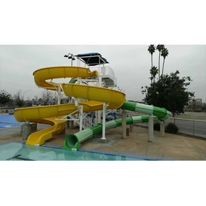 seluncuran waterpark spiral body slide