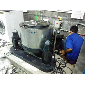 mesin laundry pemeras extractor inoe-3