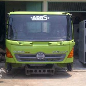 kabin hino-1