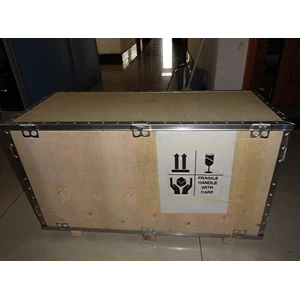 lift vans, wooden crate, trucking, packing, otomotive relocation-3
