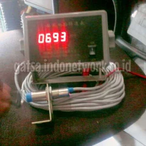digital tachometer 0-10000 rpm