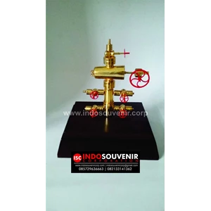 souvenir miniatur whell head pump -4