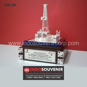 desain souvenir miniatur kilang minyak pertamina - hp&wa-3