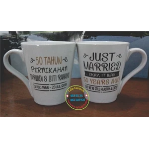 mug cone hitam - mug v 12 oz - mug souvenir-1