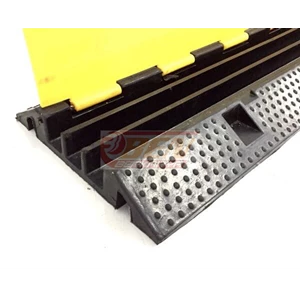 rubber cable ramp (polisi tidur pelindung kabel) / rubber nomor speed hump 3 channel / 5 channel-3