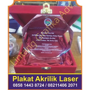 plakat akrilik laser-2