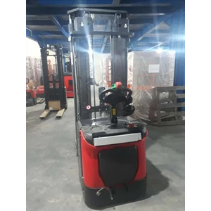 stacker full electric-7