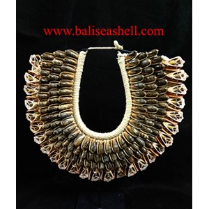 seashell native natural and cut crafts decor neckl / kerang laut alami dan kerajinan kalung