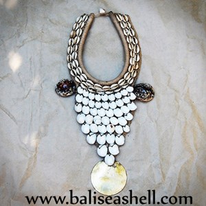 seashell crafts and gifts products decor / kerajinan kerang dan hadiah produk dekorasi