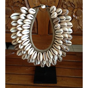 kerajinan kulit buatantangan cowrie arabican