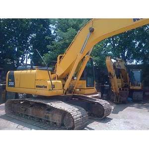 disewakan / rental excavator pc 200 - 8 samarinda-1