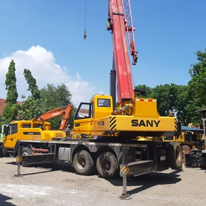 sewa / rental alat berat mobile crane roughter / rafter crane sany 50 ton surabaya