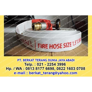 fire hose 1,5 x 30 meter c/w machino coupling merk guardall