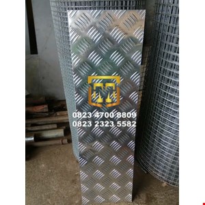 plat bordes aluminium serui