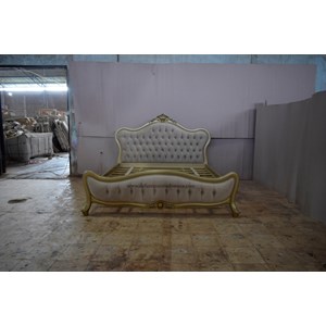 tempat tidur mewah gold noah kerajinan kayu-1