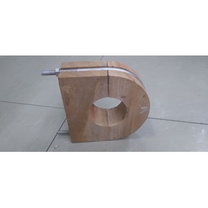 wooden blok 4 + ubolt / wooden block dia 4