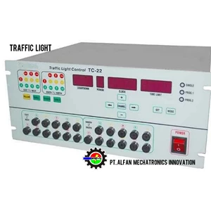 lampu lalu lintas traffic light malang-3