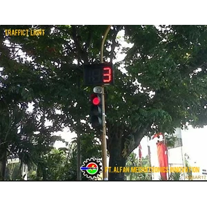 lampu lalu lintas traffic light malang-4