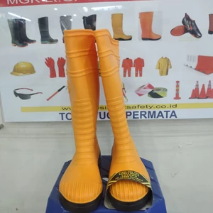 sepatu boots toyobo kuning