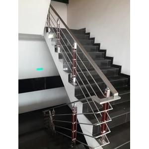railing tangga stainless steel gedung dan hotel