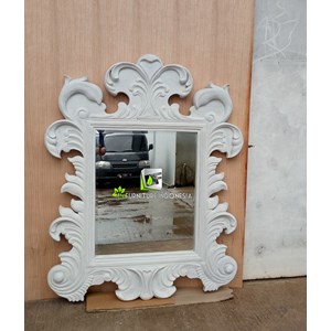 cermin desain klasik mewah elegant kerajinan kayu-1