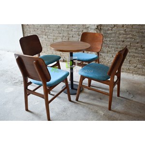 set meja kursi cafe minimalis terlaris kerajinan kayu-1