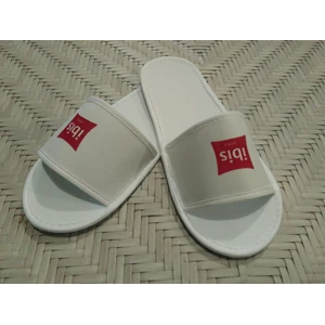 sandal hotel 4 mm logo