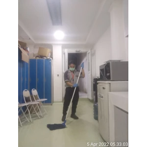 office boy/girl sweeping mopping ruangan pentri basmand