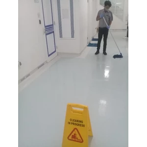 office boy/girl mopping luar koridor lobby utama wican 16/05/2022