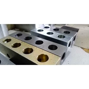 block manifold autolube