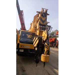 disewakan mobile crane xcmg 50 ton qy50k surabaya-3