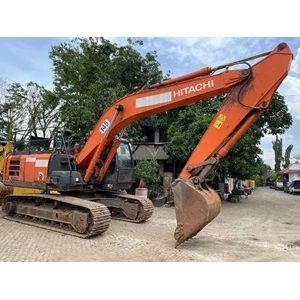 rental sewa excavator hitachi zx200-5g tahun 2019 surabaya-4