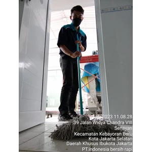 office boy/girl moping toilet ruangan vip 08 februari 2023