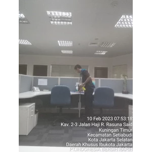 office boy/girl dusting meja pt revealium barakah 11/02/2023