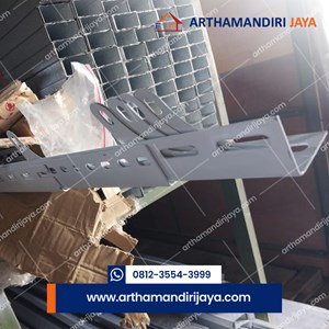 besi siku lubang surabaya