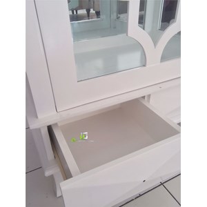lemari kaca white spade kerajinan kayu-2