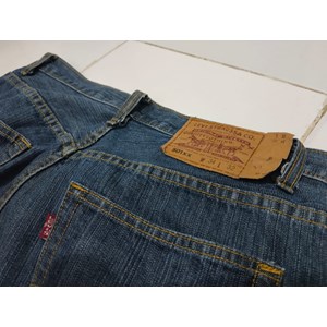 celana jeans levis 501 bekas dari singapore kondisi masih bagus-4