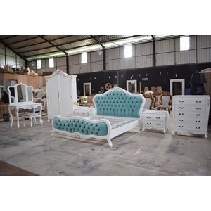 set kamar tidur chloe kerajinan kayu-1